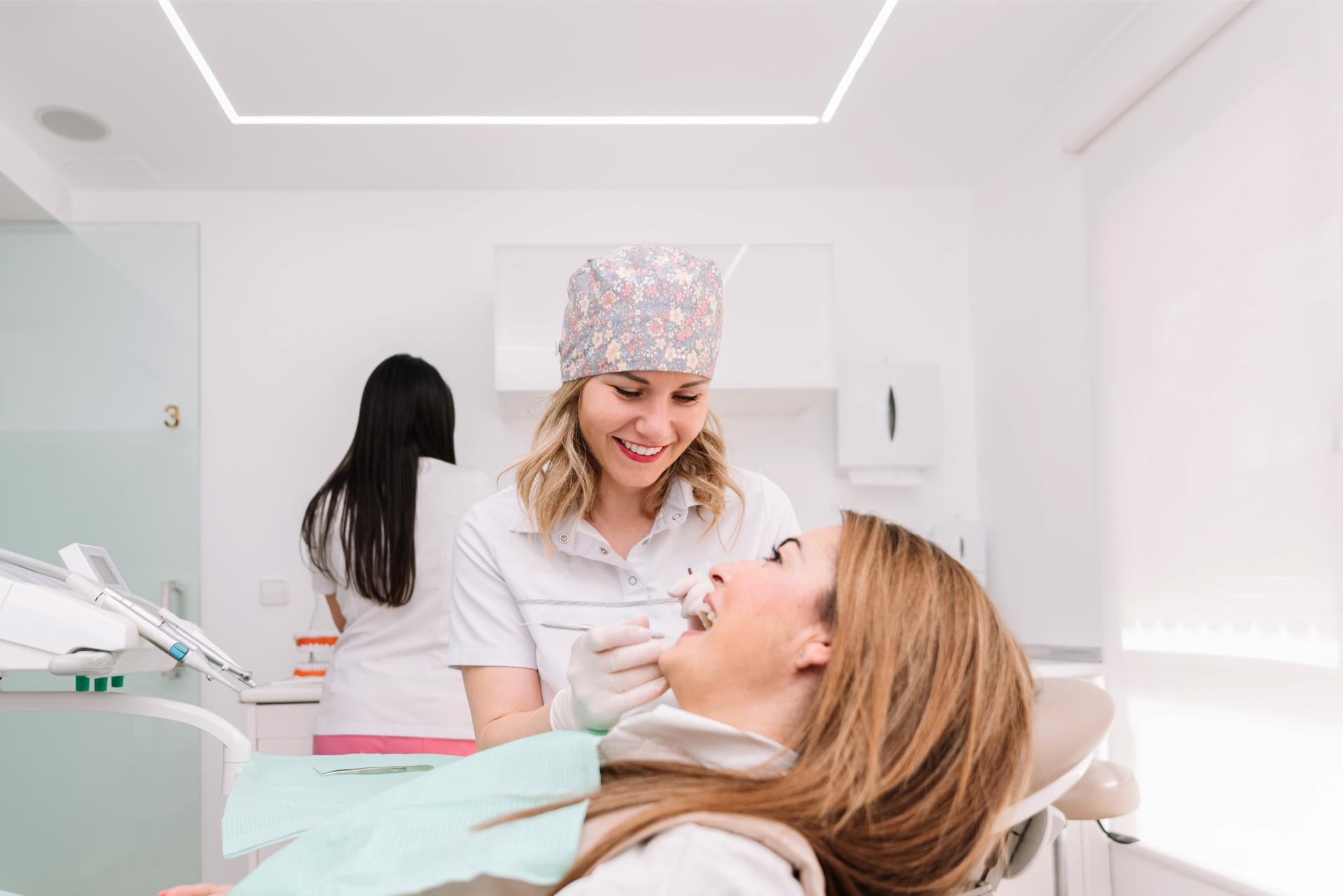 Teeth Whitening in Fethiye at Jollydent Dental Clinic